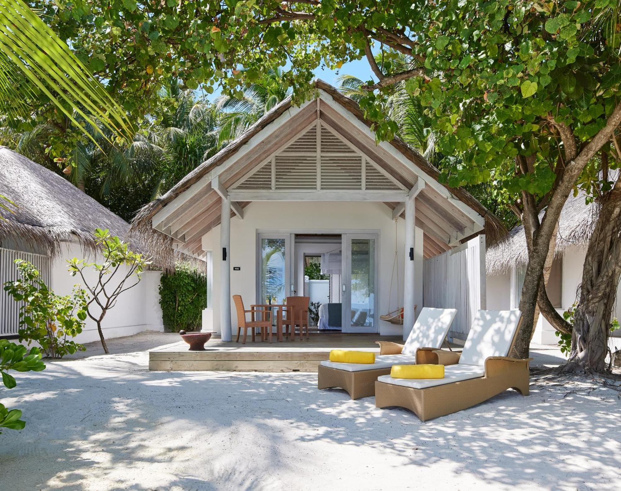 Nh Maldives Kuda Rah Resort - Stays Of 5 Nights Or More, 40 Percent Off Shared Roundtrip Transport Dhangethi Exterior photo