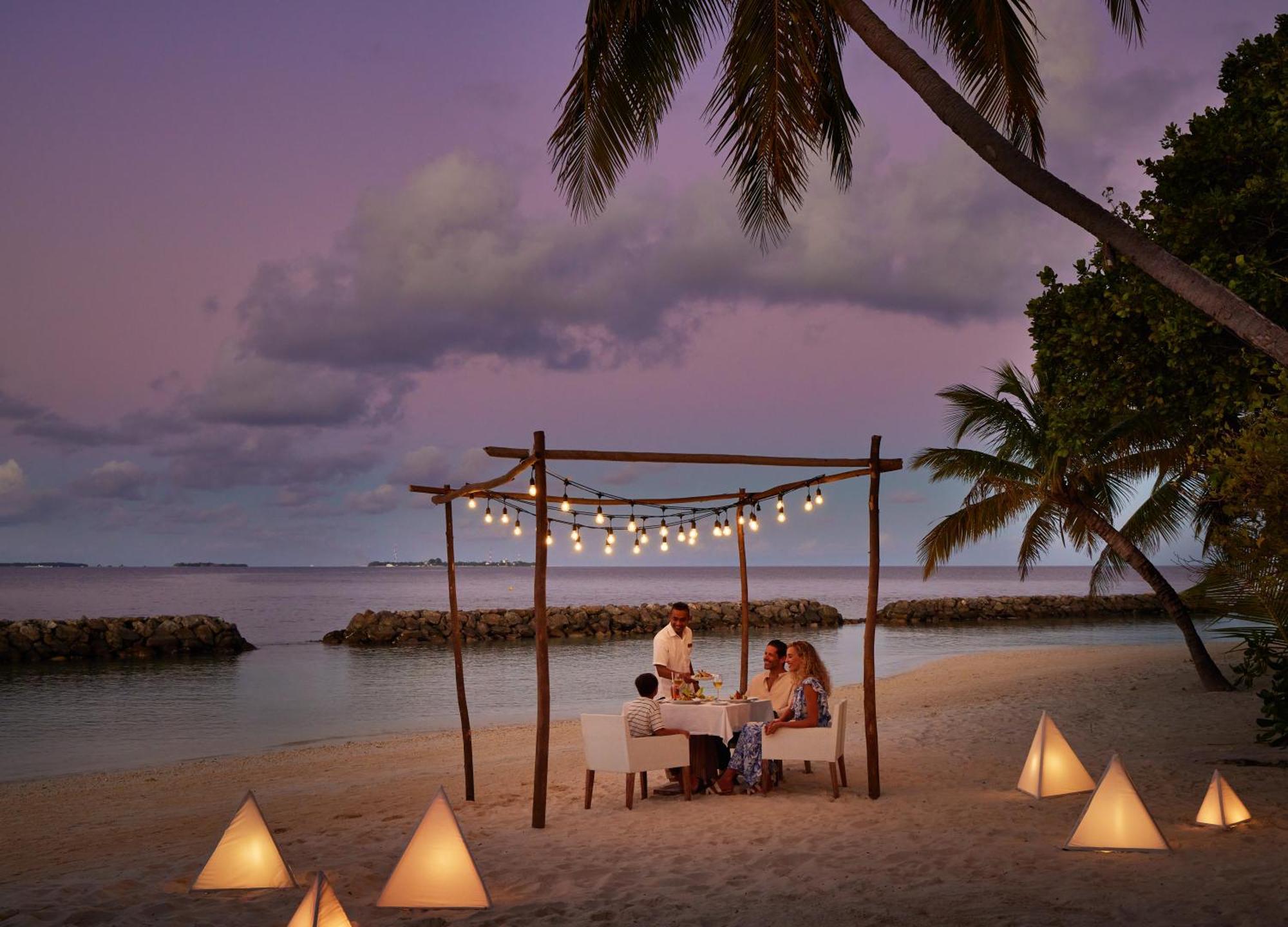 Nh Maldives Kuda Rah Resort - Stays Of 5 Nights Or More, 40 Percent Off Shared Roundtrip Transport Dhangethi Exterior photo