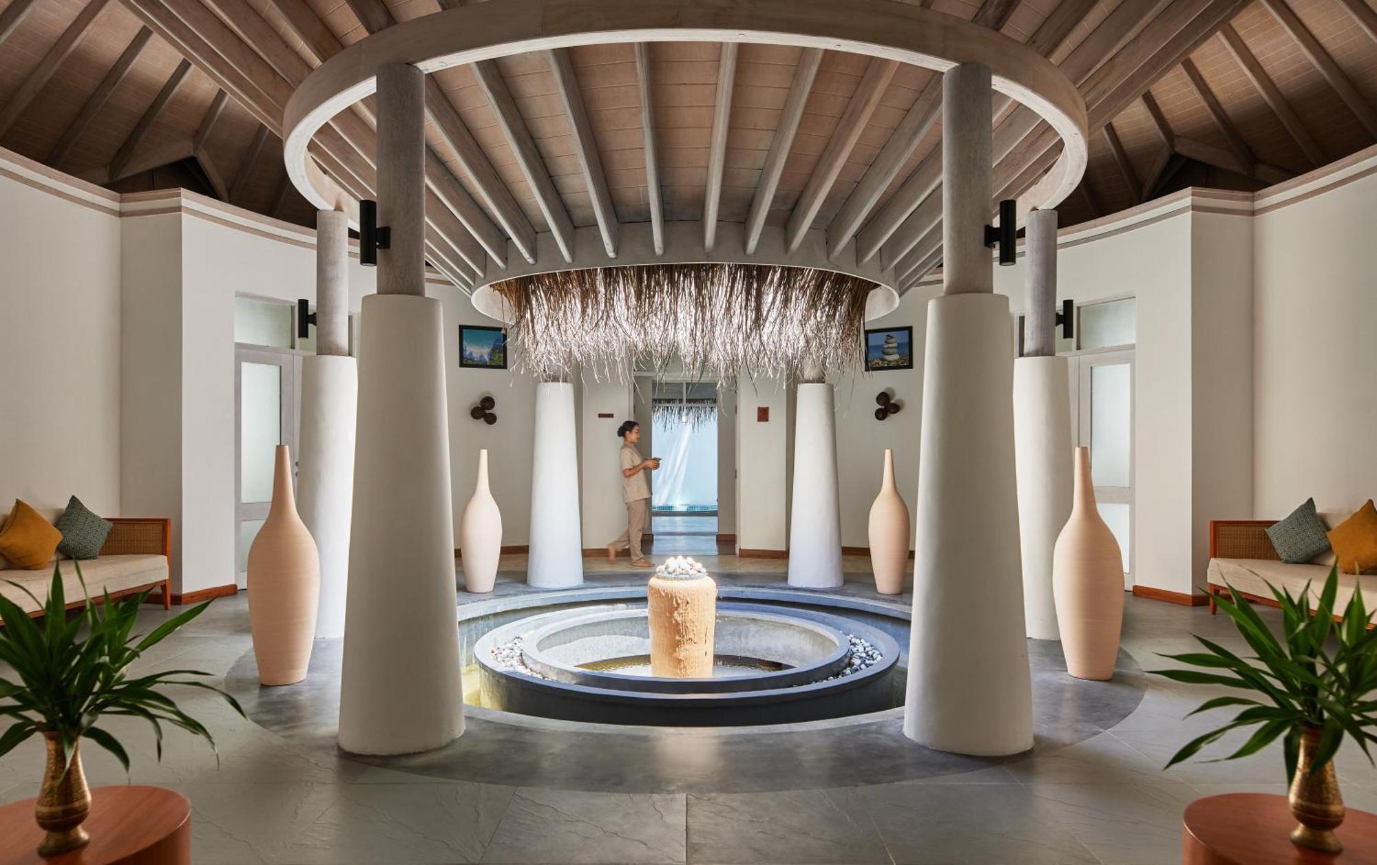 Nh Maldives Kuda Rah Resort - Stays Of 5 Nights Or More, 40 Percent Off Shared Roundtrip Transport Dhangethi Exterior photo