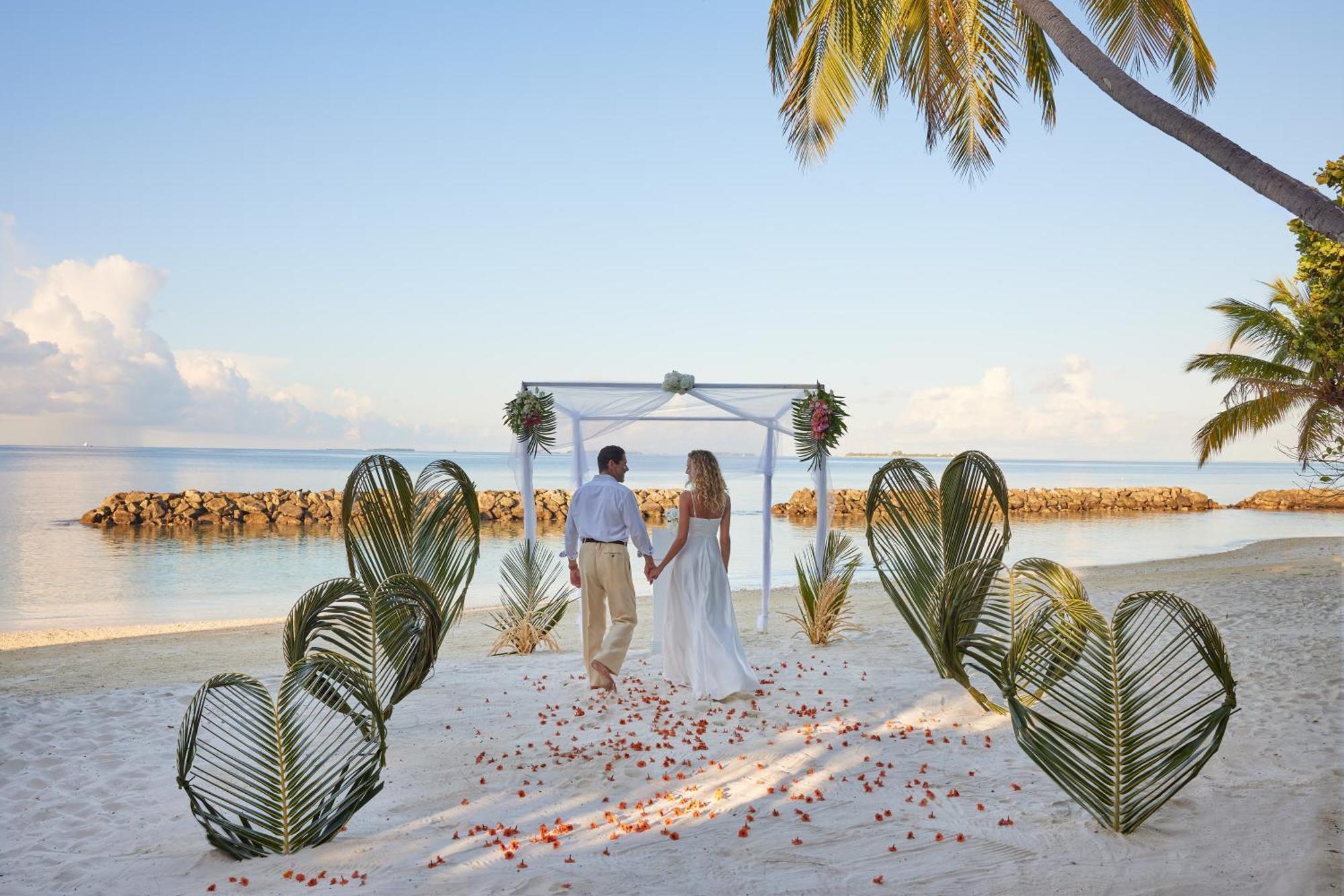 Nh Maldives Kuda Rah Resort - Stays Of 5 Nights Or More, 40 Percent Off Shared Roundtrip Transport Dhangethi Exterior photo