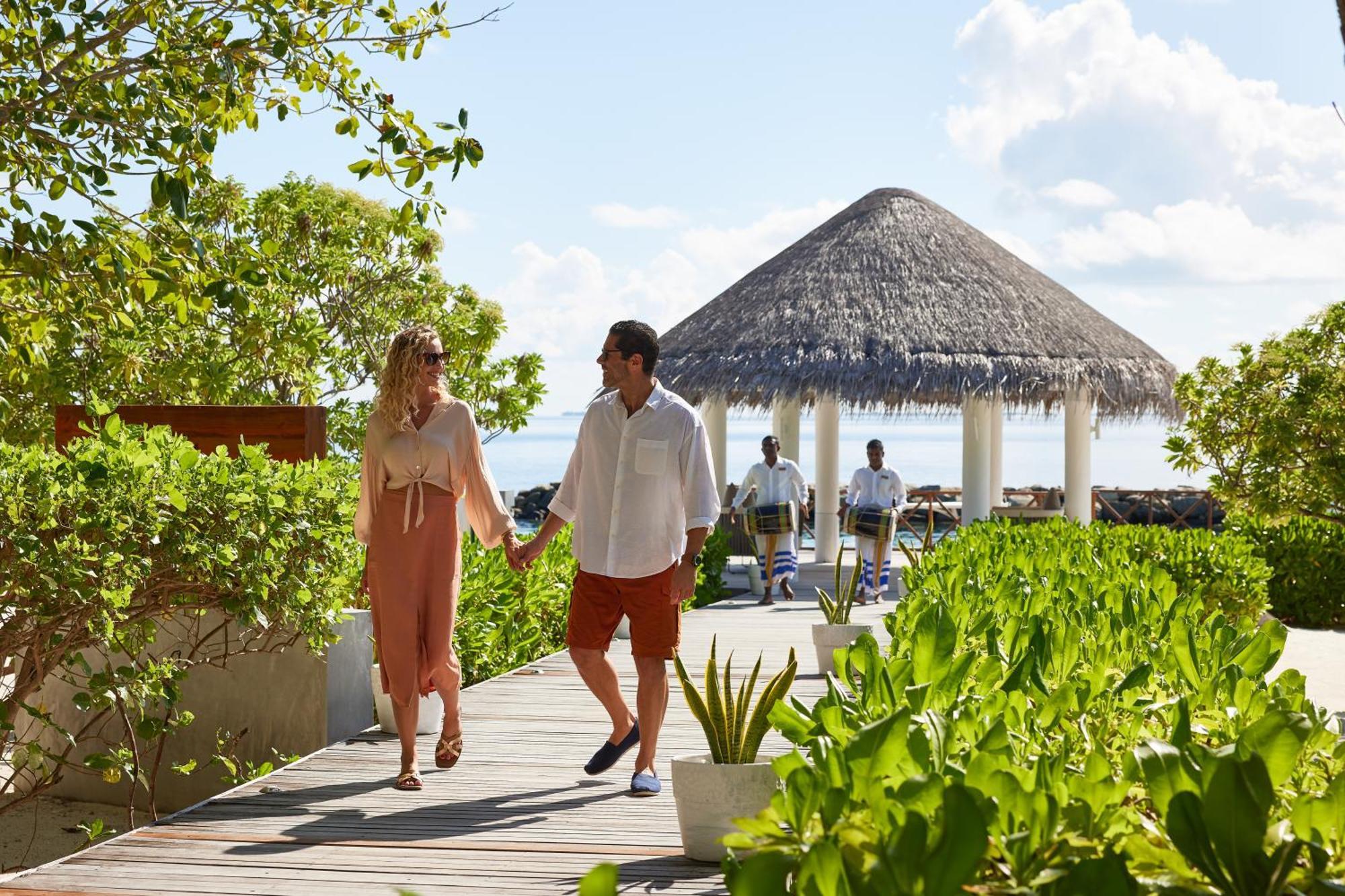 Nh Maldives Kuda Rah Resort - Stays Of 5 Nights Or More, 40 Percent Off Shared Roundtrip Transport Dhangethi Exterior photo