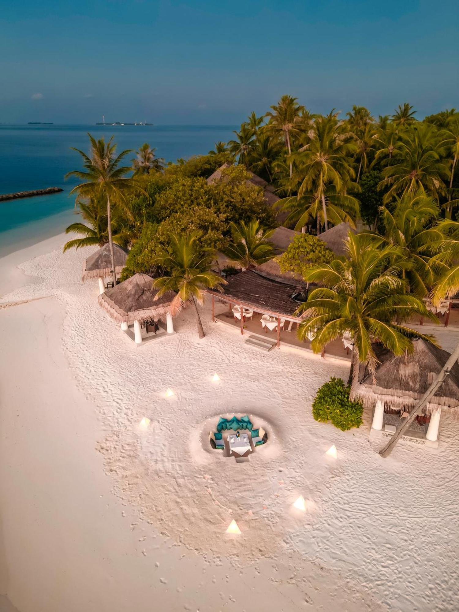 Nh Maldives Kuda Rah Resort - Stays Of 5 Nights Or More, 40 Percent Off Shared Roundtrip Transport Dhangethi Exterior photo
